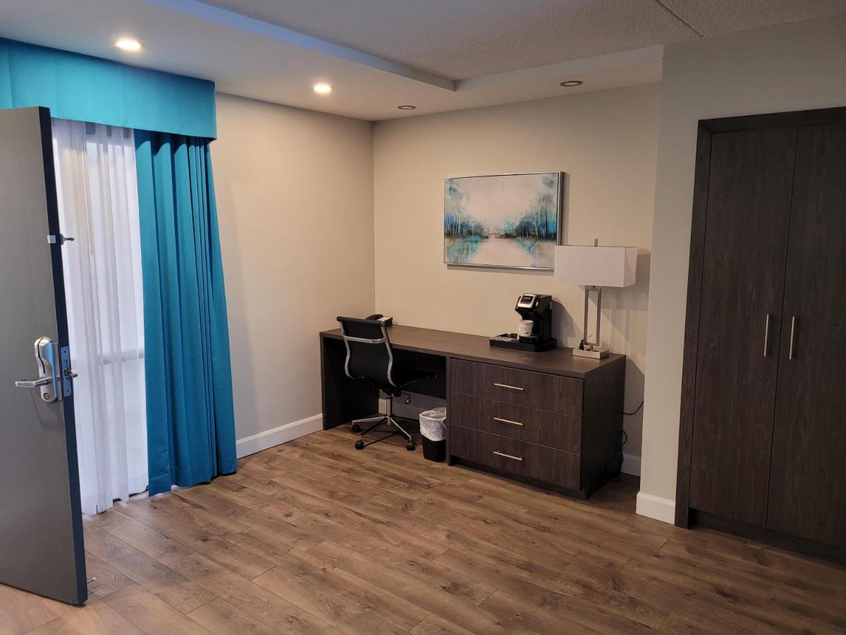 Best Western Laval-Montreal & Conference Centre Екстер'єр фото