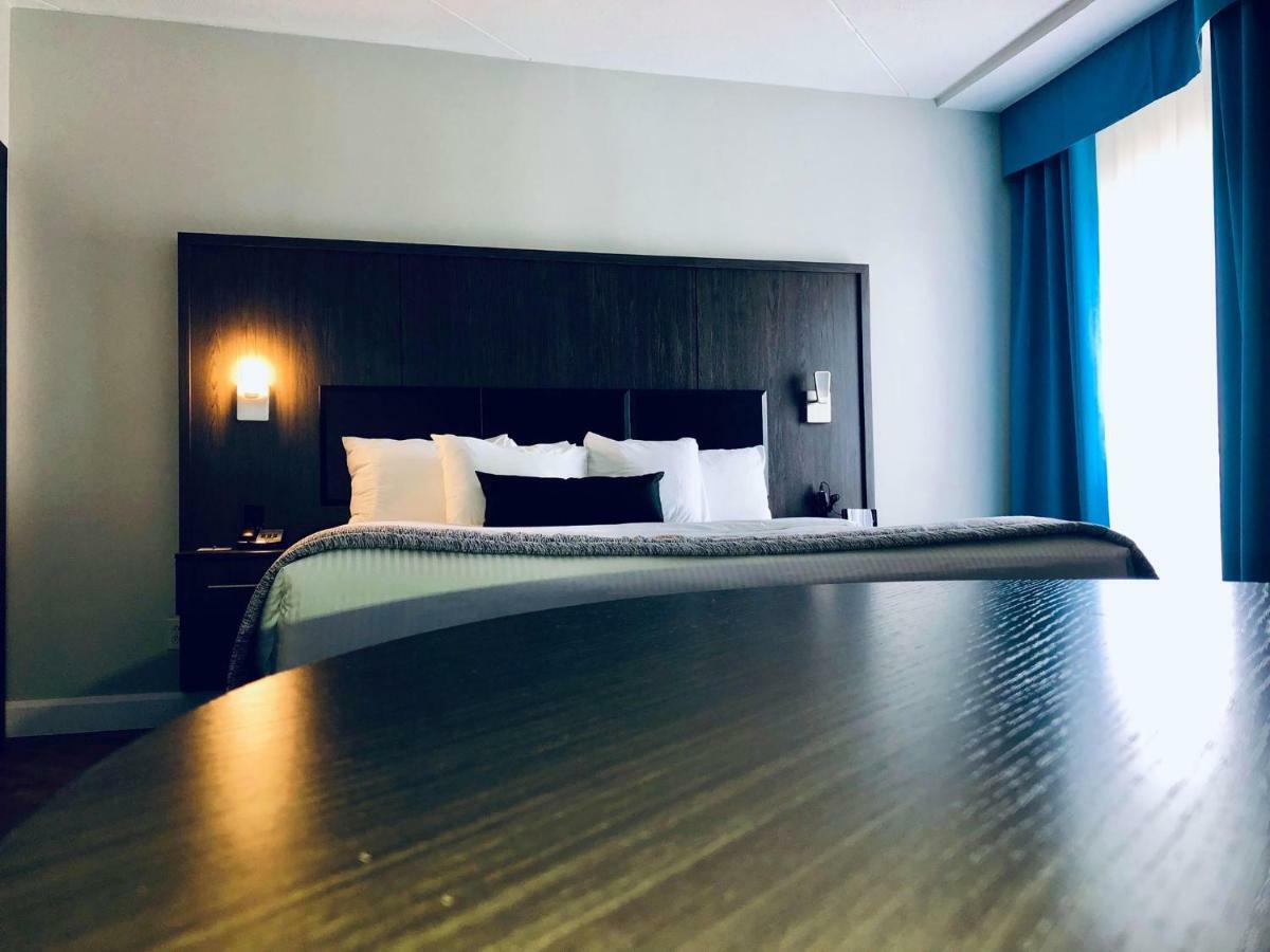 Best Western Laval-Montreal & Conference Centre Екстер'єр фото